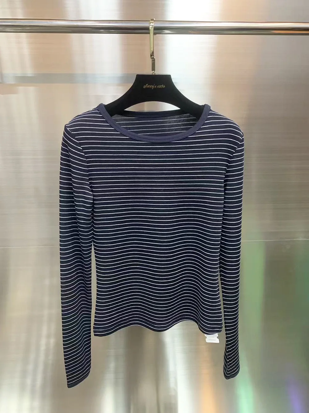 

Осенняя коллекция 2025: Новая повседневная женская трикотажная кофта с длинным рукавом и круглым вырезом, в полоску, для работы