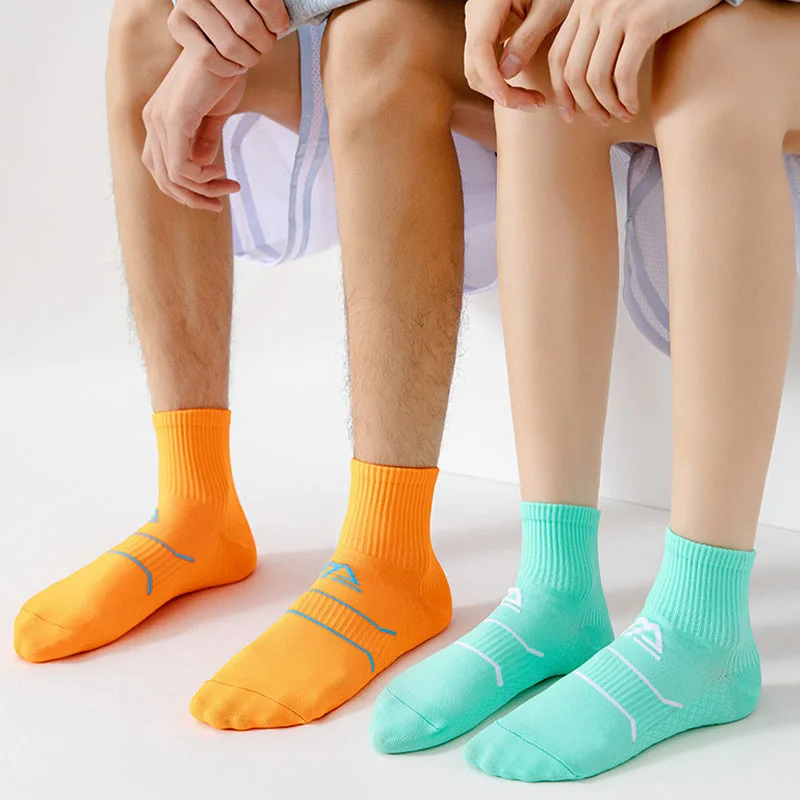 1/3/5 Pairs Men's Sports Sock Fashionable High Quality Breathable Mid-Calf Socks Elastic Comfortable Sweat-Resistant Casual Sox