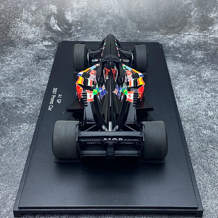 AUTOart 1/18 A1 GP Formula Racing Model Alloy Car Model Collection Gift Static Model Holiday gift Collection