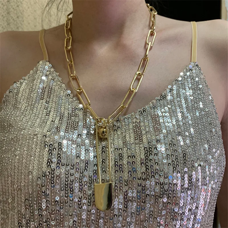 New style metal buckle necklace. Fashion, simple and exquisite. Long jewelry decoration necklace for women. Charm party gift for