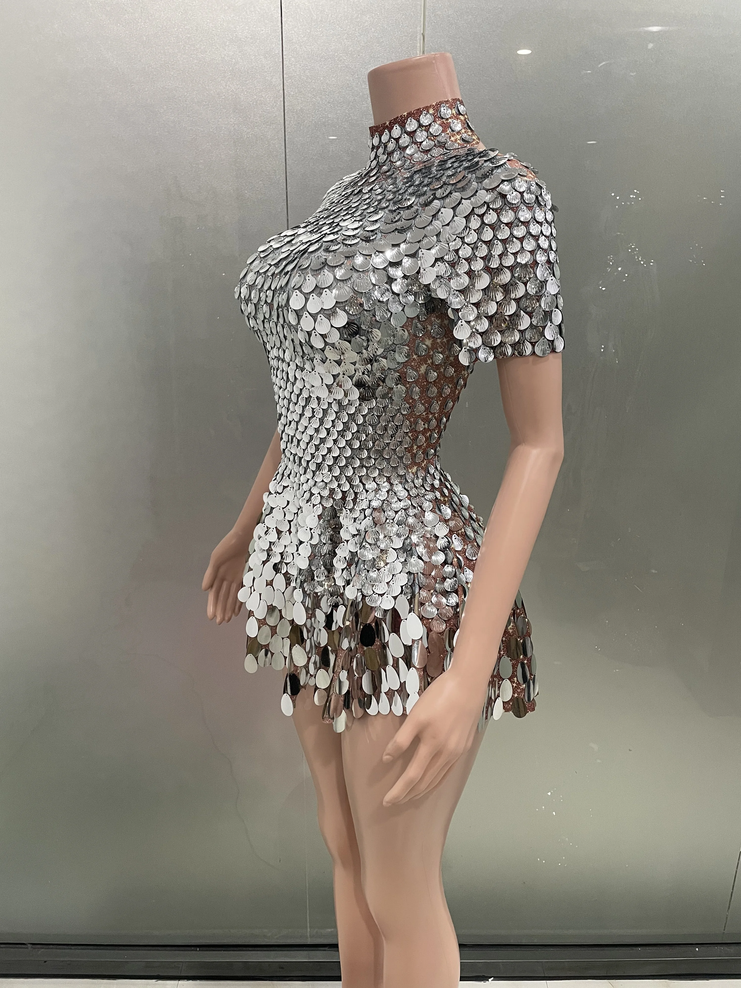 Sexy Shiny Silver Shell Sequins Bodysuit Dress Luxury High Quality Nightclub Dance Performance Clothing Birthday party Dresses