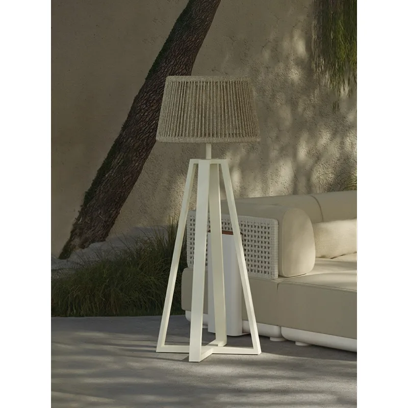 Outdoor Villa Garden Outdoor Light Waterproof Modern Woven Garden Floor Light Homestay Solar Atmosphere Lawn Light