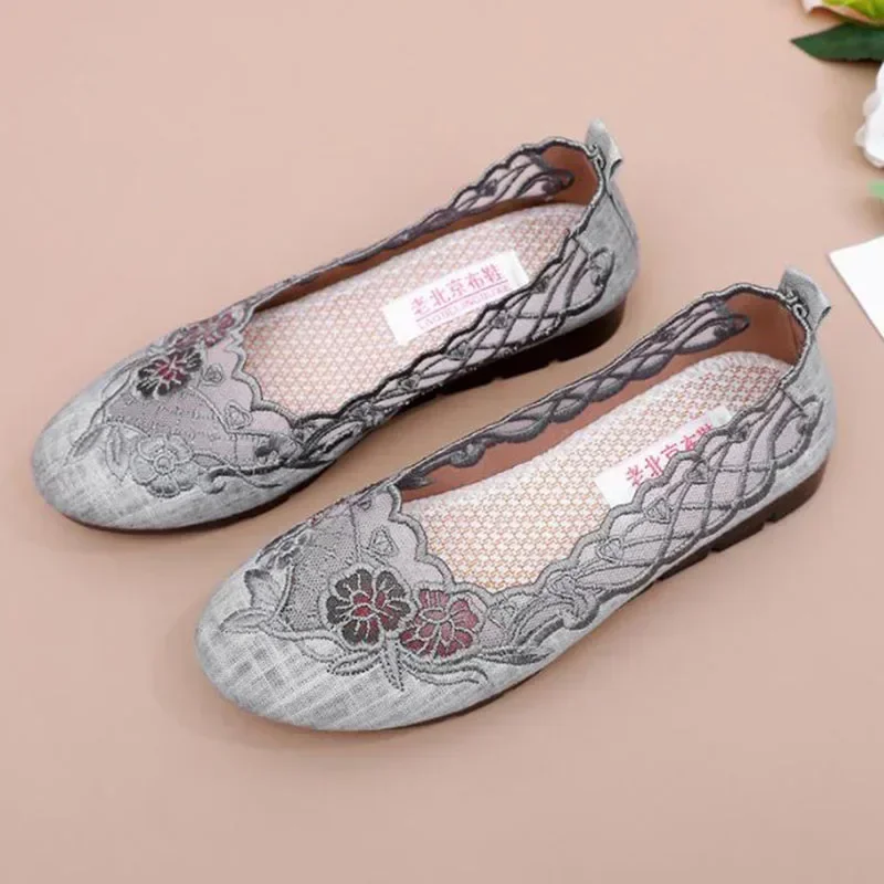 2025New Comfort Casual Women's Shoes Fashion Soft Sole Breathable Hollow Out Flat Shoes for Women Zapatos De Mujer