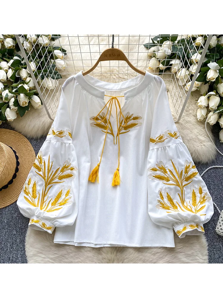 

Women Spring Blouse Retro Ethnic Style Embroidered Lace Up Round Neck Lantern Sleeve Blusa Loose Casual Top Base Shirt BL099