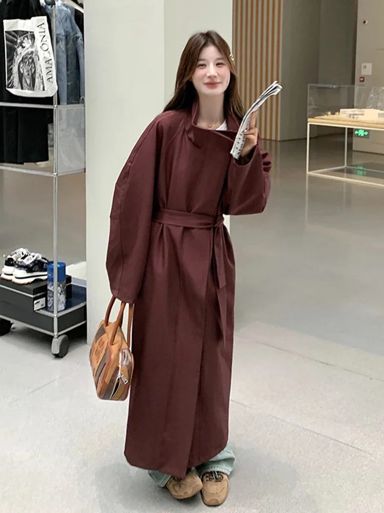 

2025 Spring New Red Long Windbreaker For Women Lapel Collar Belt Trench Coat Loose Style Female Casual Clothing 2DB1068