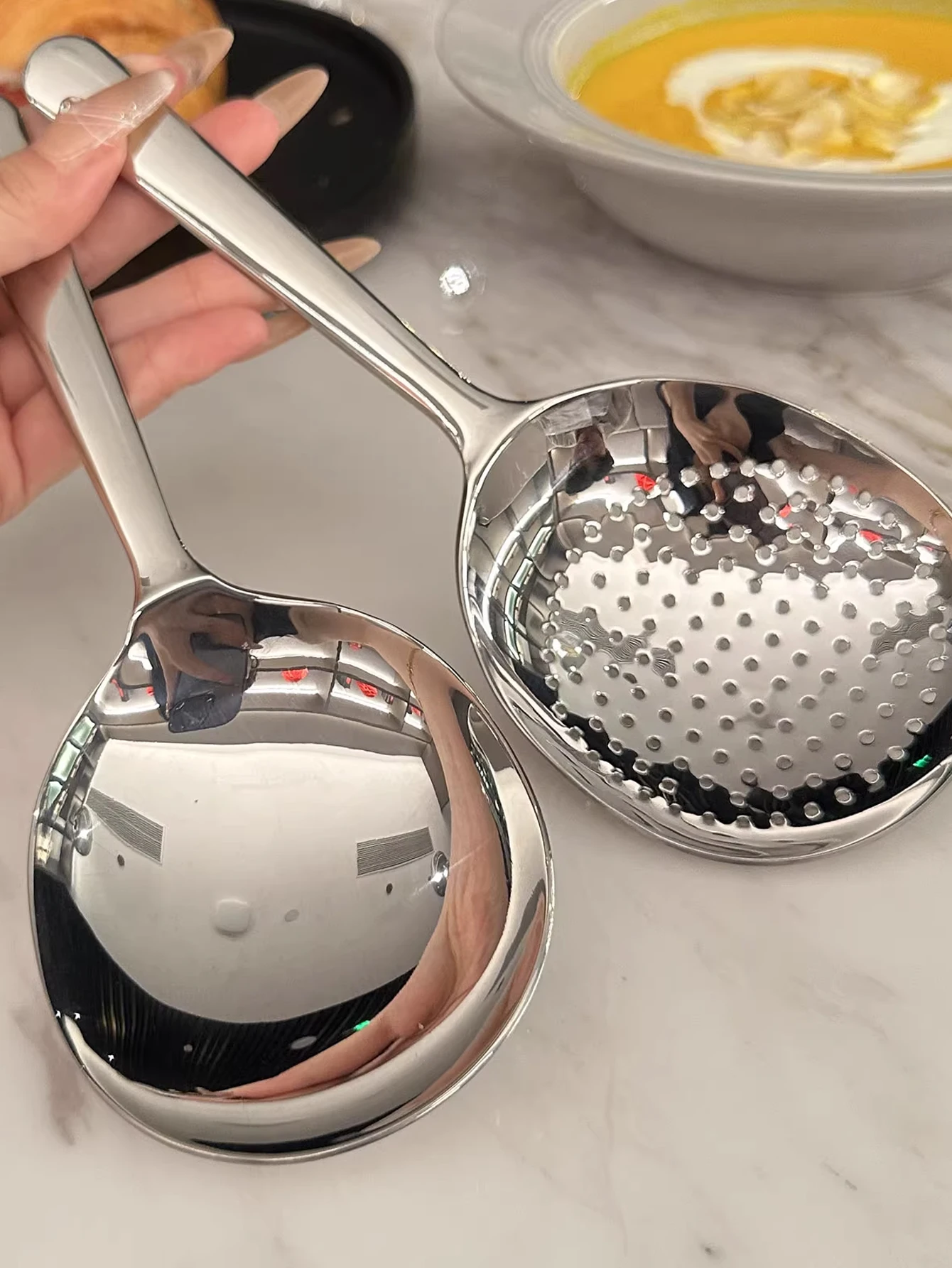 1/2 قطعة مغارف من الفولاذ المقاوم للصدأ لخدمة حساء الأرز ملعقة تقديم ثقب الصرف مقبض معزول للحرارة أدوات المطبخ للاستخدام اليومي