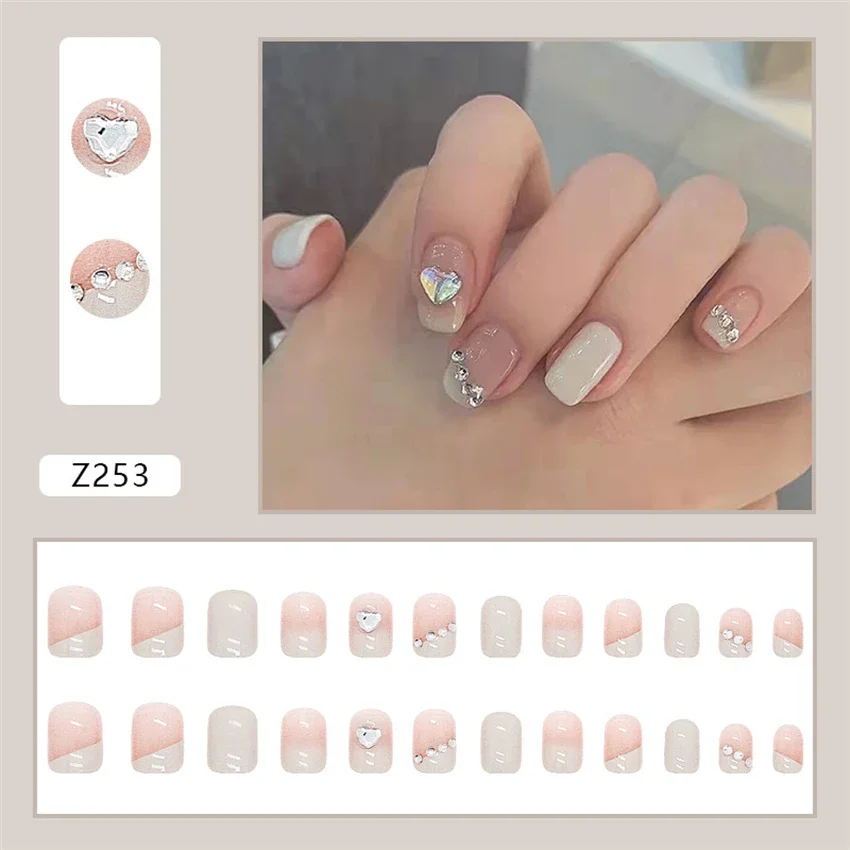 

24Pcs/Set Fresh Pink Translucent Love Diamonds Wearing False Nails Short Round Head Press on Nails Full Coverage Fake Nail Tips