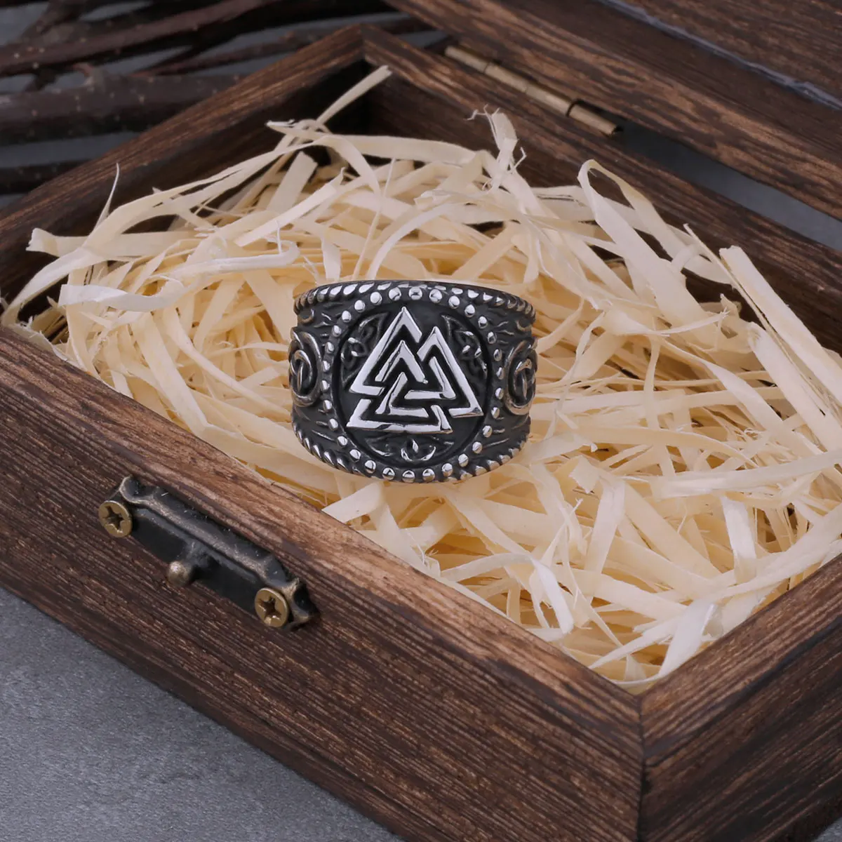 Nordic Viking Norse Runes and Celtic Knot Ring Ring Men\'s Odin Valknut Amulet Biker Vintage Ring Stainless Steel Jewelry Gift