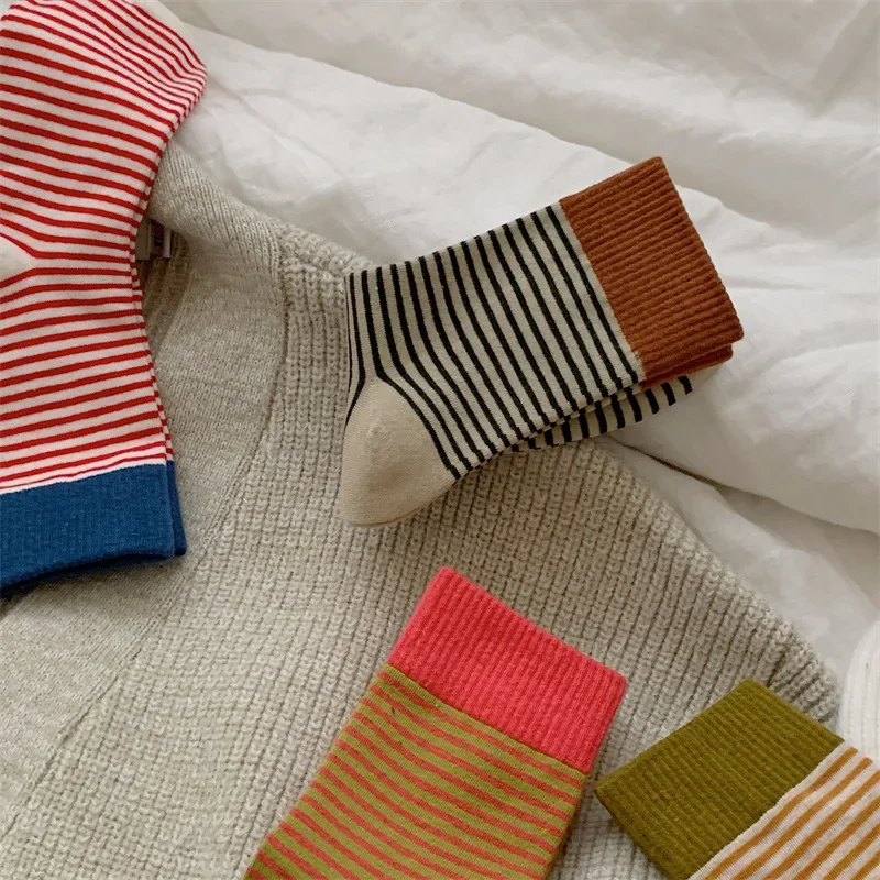 Winter Women Socks New Fashion Korean Style Mixed-Color Female Striped Socks Breathable Warm Casual Girls Cotton Crew Socks Soft