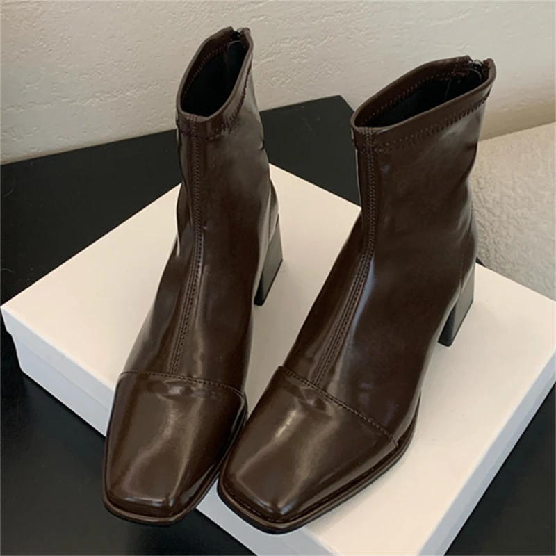 

Eilyken/женские ботильоны высокого качества из искусственной кожи с круглым носком и молнией, модные вечерние модельные туфли на квадратном низком каблуке