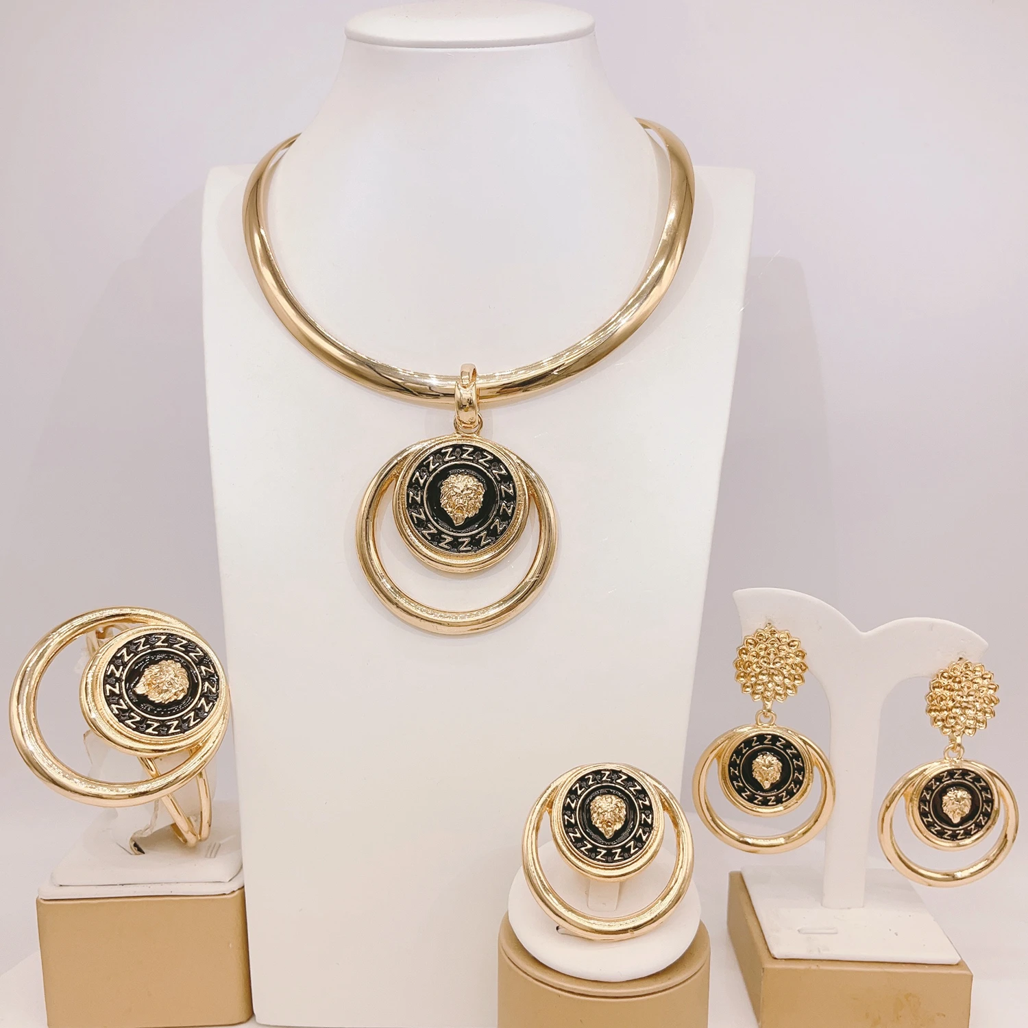 

Hotsale fine round lion head Italian Jewellery For Women charming Necklace Bracelet Earrings Ring fabulous 4 PC Set Holiday Gift