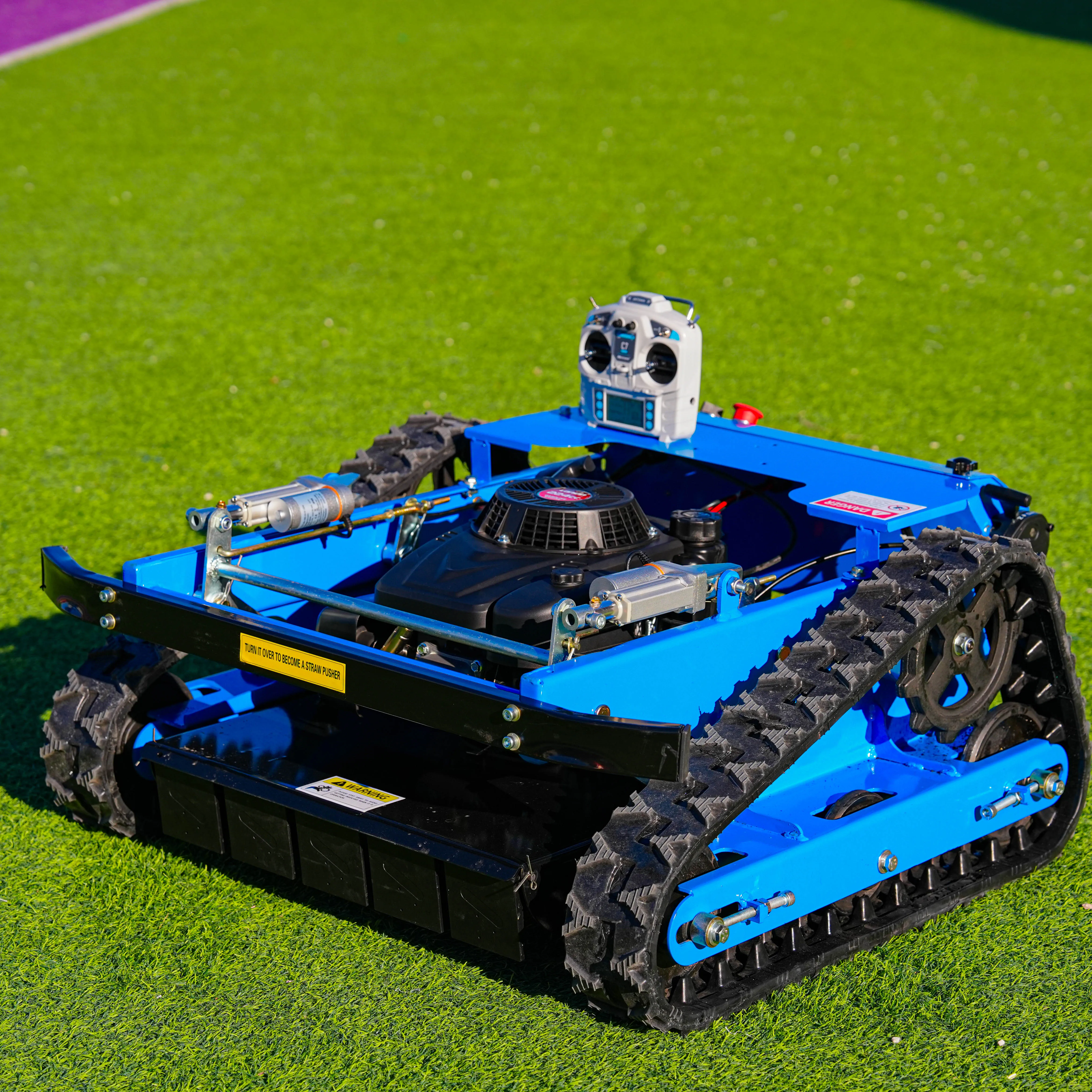 جزازة العشب الصغيرة المخصصة التي يتم التحكم فيها عن بعد مع عرض القطع 500 مم لقص العشب بكفاءة