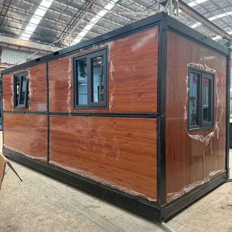 Hot-Selling 40-Foot Folding Container Board Room Z/Y-Shaped Quick Occupancy Complete Facilities Steel Sandwich Panel Outdoor