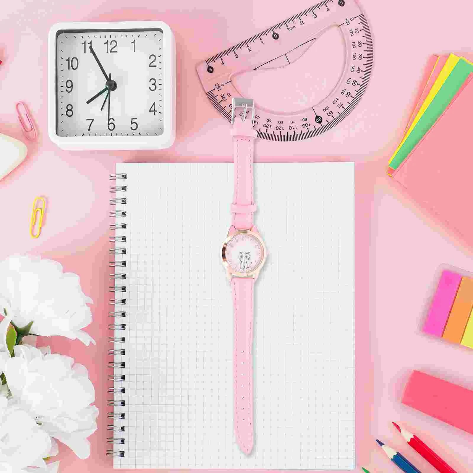 Reloj luminoso con patrón de gato para niños y niñas, pulsera electrónica de dibujos animados brillante