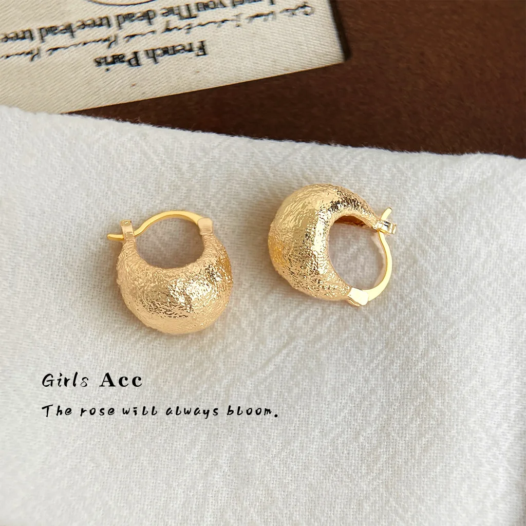 Wholesale Bean Earrings Sand Texture Ear Studs Fashion Commuting Minimalist Design High Quality Luxury Ear Accessories Women