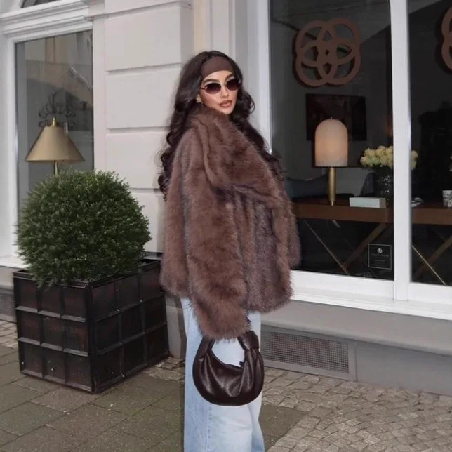 

Зимняя женская куртка KIDCRKJ из искусственного меха с отложным воротником, пушистая, комфортная, для женщин