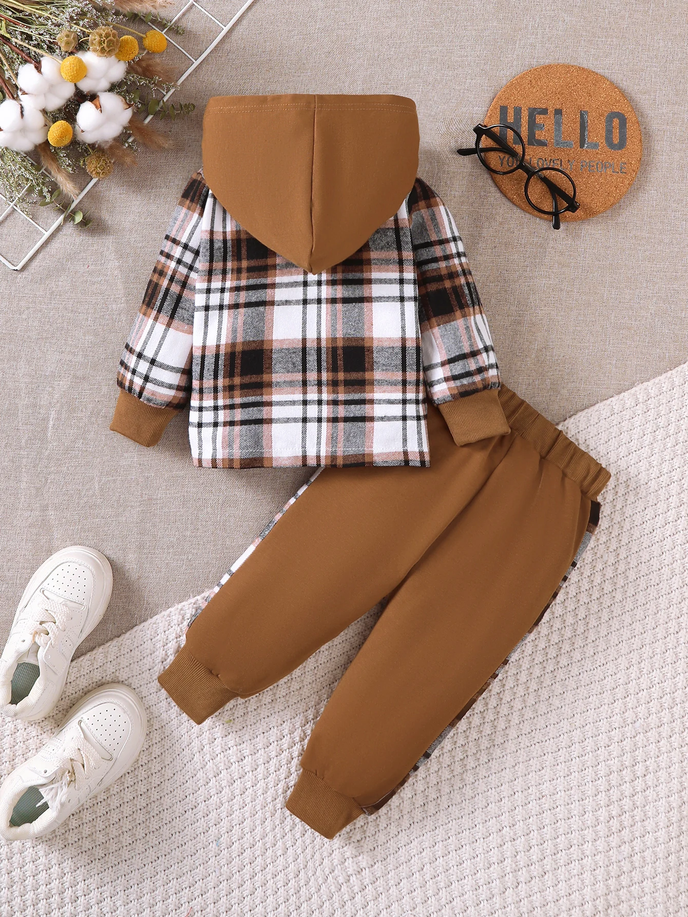 Baby Boy Autumn and Winter Plaid Hooded Two-Piece Set Infant Retro Brown Plaid Long-Sleeve Jacket and Pants Set Children's Casual Outdoor Wear Versatile Children's Clothing 2-Piece Set