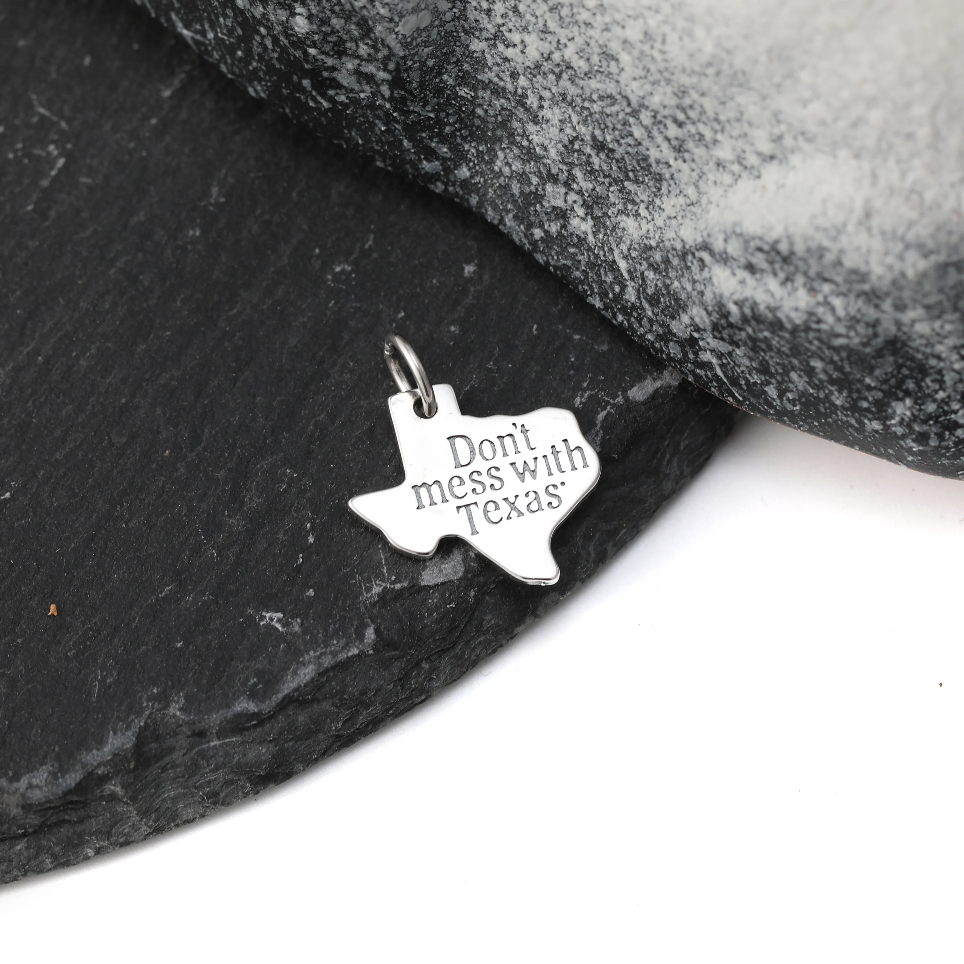 

DJ176 genuine 925 sterling silver fashionable and exquisite keychain accessory "Don't mess with Dezhou" pendant