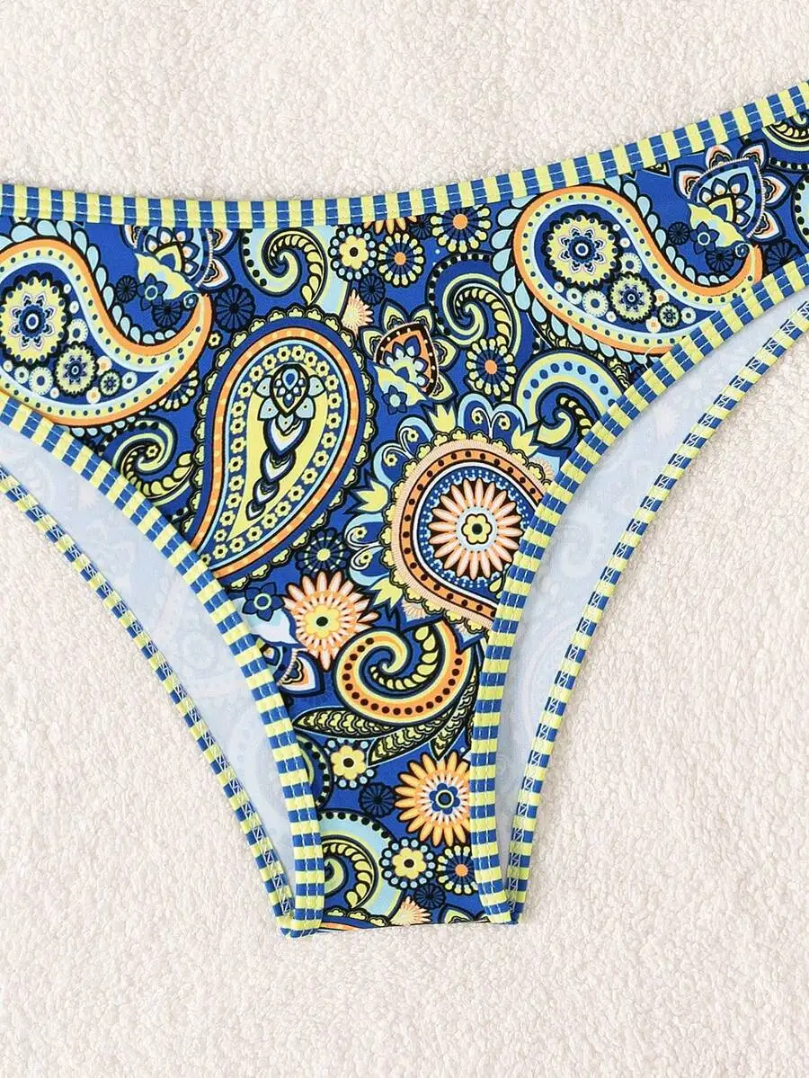

High-Cut Paisley Print Bandeau Bikini Set With Backless Tie Detail And Striped Trim For Summer Vacation Wear