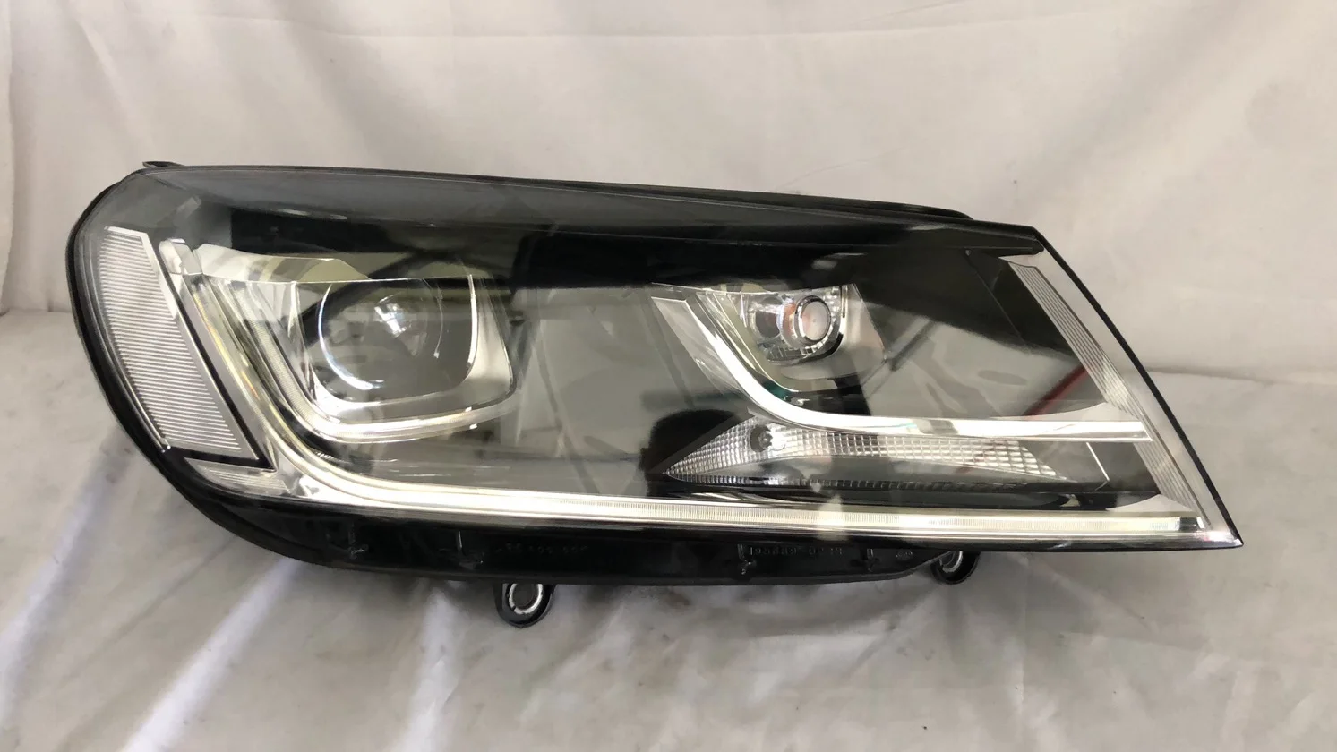 For  14-18 volkswage Touar-eg LED headlights