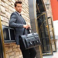 2024 New Men's Horizontal Handbag Large Capacity Business Travel Bag Shoulder Crossbody Laptop Briefcase