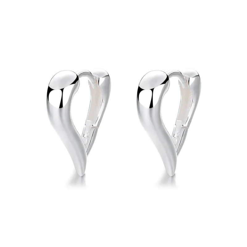 

S925 sterling silver women's earrings heart-shaped Korean version popular fashion jewelry party accessories