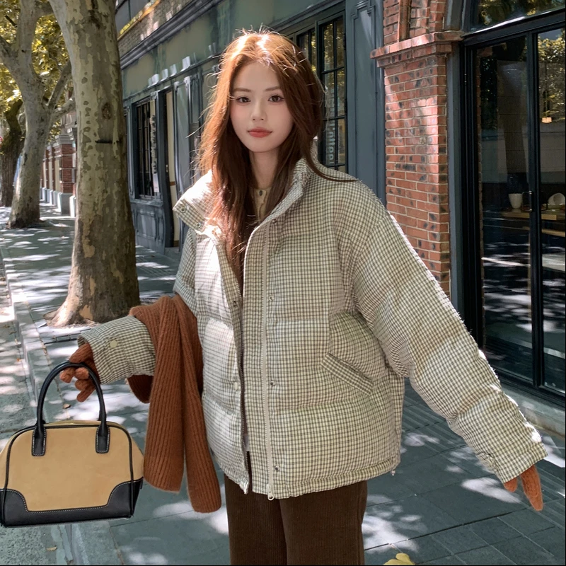 

2025 New High Quality Single breasted Stand up Collar Coat for Women's Cotton Wear Winter Women's eckered Pattern