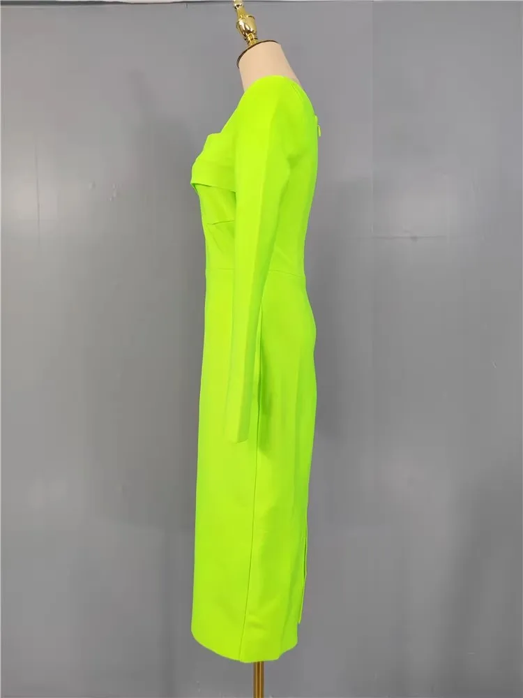 

Ele High Waist Bicolor Long Sve Dr with Chest Exposure Elastic Waisand And Bodycon Design for Young Women