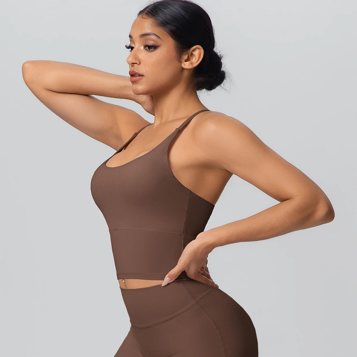 1 Stück Einfarbiger Weicher Rückenfreier Fitness-Yoga-BH für Damen, Hochfester Stoßdämpfender Sport-Top mit Push-Up-Effekt und Brustpolster – Detail 7