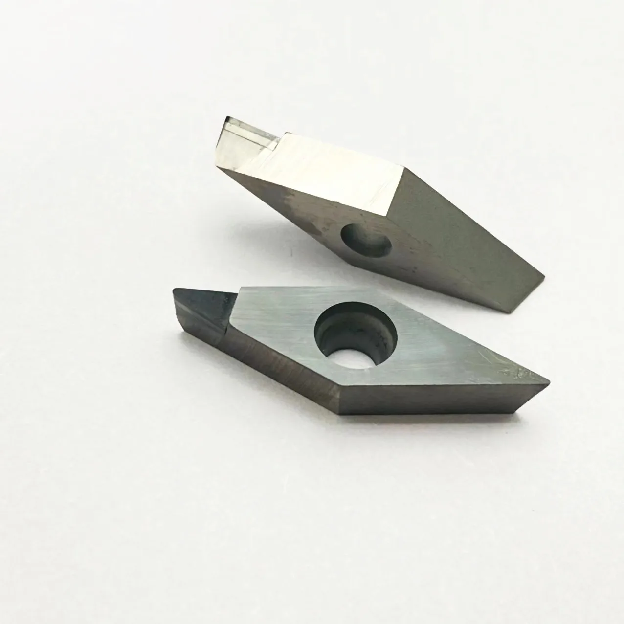 PCD CBN VCGW 160402 ، VCGW 160404 ، VCGW 160408 ، الماس المدمج PCD PCD30 الماس النحاس، الألومنيوم الصلب، الحديد الزهر، الخ