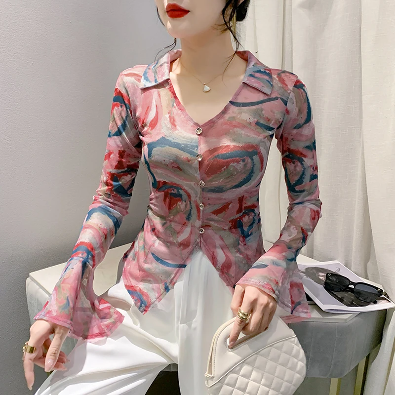 MadBlack-Women European T-Shirt, Sexy V Neck Printed, Korean Flare Sleeve Slim S-3XL Mesh Knit Tee, 2026 Autumn New T69006CC
