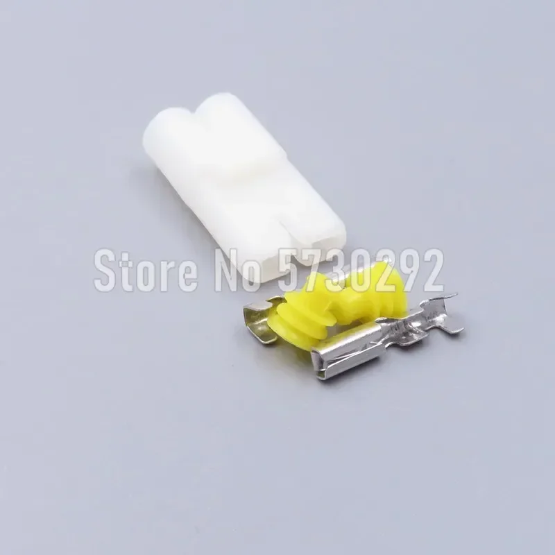 2P 6180-2331 Automotive Waterproof Socket Car Accessories Auto Wiring Harness Plug