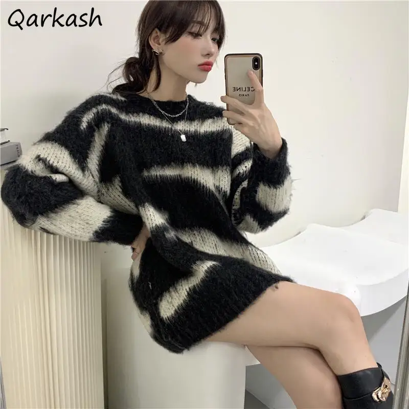 Women Black Spliced Pullovers Harajuku Autumn Retro Plush Gentle Elegant Sweaters Ladies Knitted Streetwear Versatile Stretchy