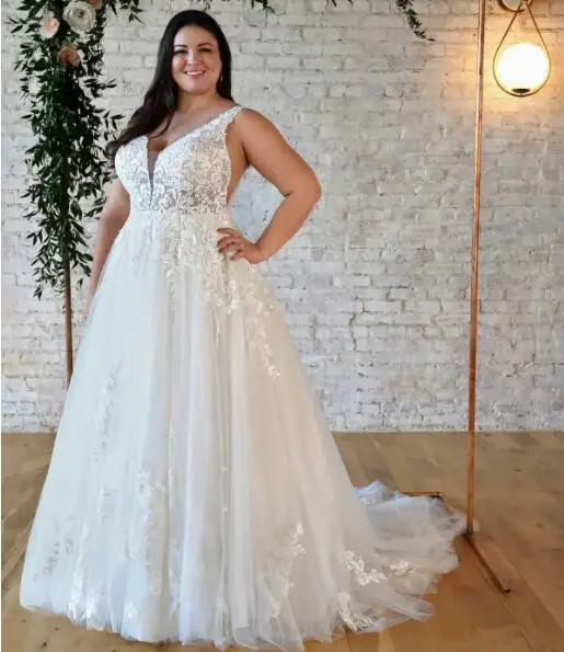 Bez pleców Plus Size suknie ślubne z dekoltem w serek tiulowe aplikacje Boho artystyczne weselne suknia ślubna suknie Vestidos De Novia