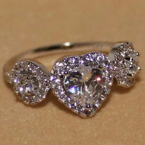 S925 Sterling Silver Hot Selling New Lover s Heart Shaped Zircon Ring Fashionable Engagement Ring Elegant Hand Jewelry For Women