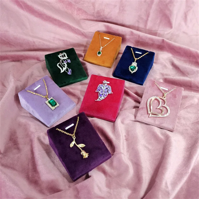 Velvet Necklace Display Pendant Seat Organizer Jewelry Display Stand Jewelry Bust Necklace Pendant Window Display