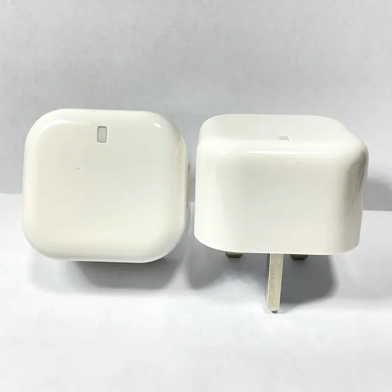 20WPD fast charging USB-C charger 9V2.22A multi compatible charger European standard charging head fast charging