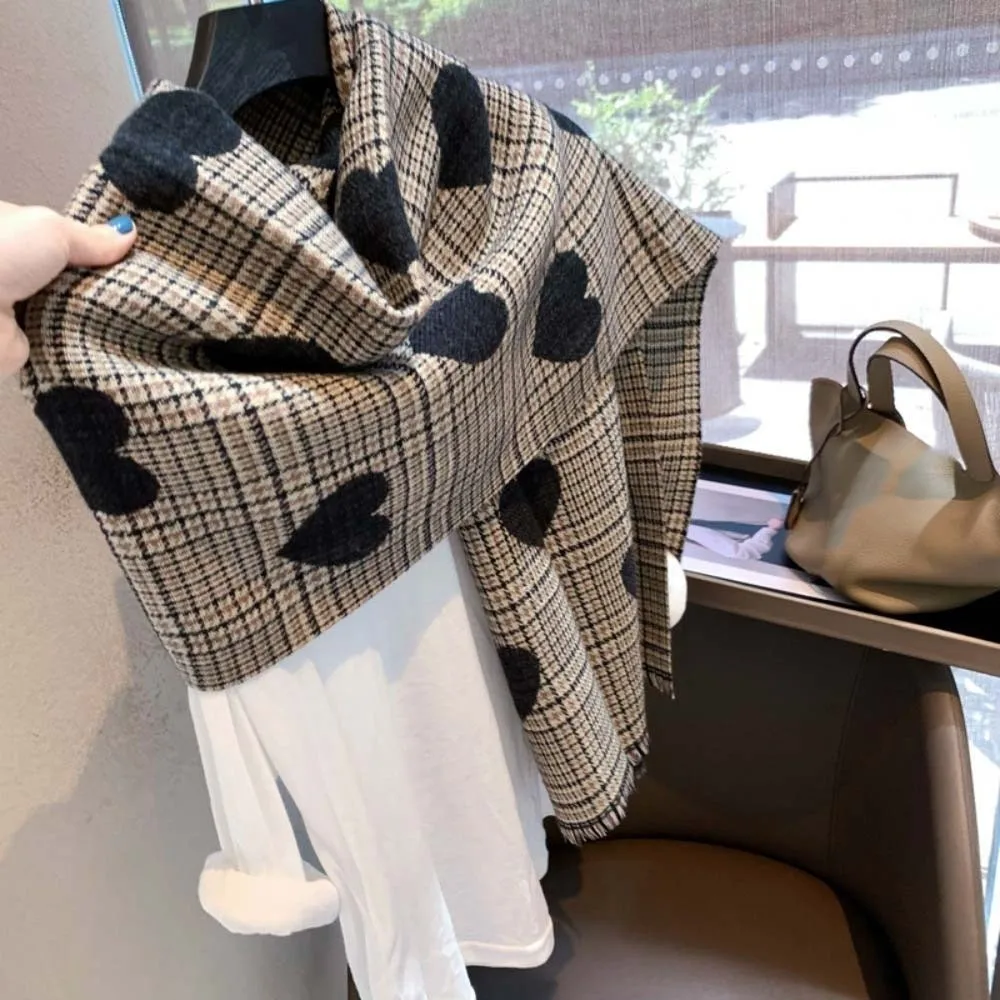 Koreanischen Stil Acryl Fasern Herz Gestrickte Schal Wärmer Tartans Gedruckt doppelseitige Schal Hijab Weiche Lange Verdickte Schal Mädchen