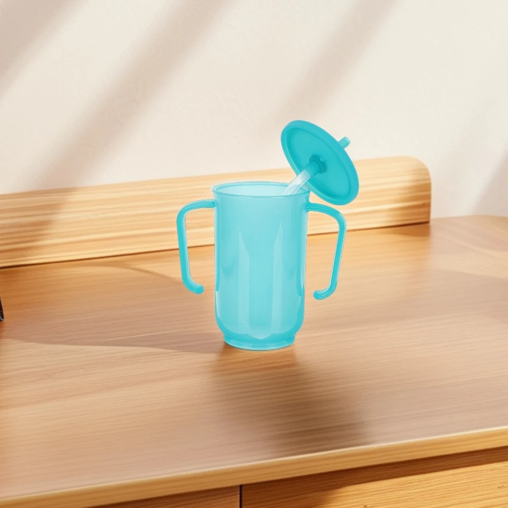 

2pcs Elderly Water Cup Adult Sippy Cups Plastic Handle Straw Feeding Spill Proof Drinking Kitchen Bar Supplies