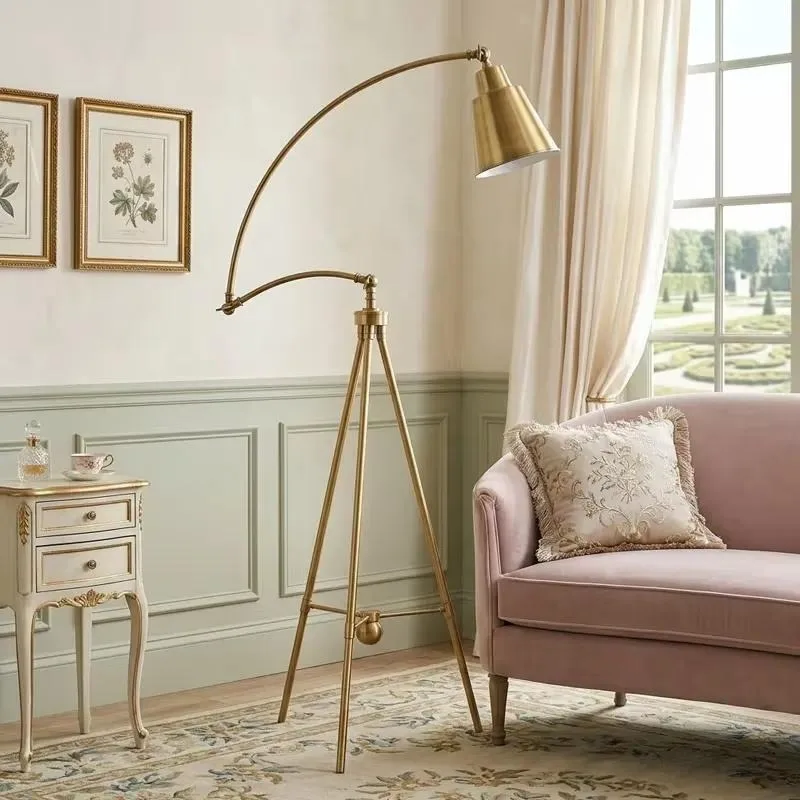 Heavy Duty Brass Floor Lamp Gold Vertical High Pole Standing Light Luxury Hotel Reception Area Decorative Lighting Fixture