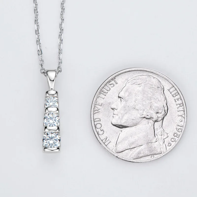EWYA Real 3 Stone 0.9cttw Moissanite Pendant Necklace for Women Party S925 Sterling Silver Diamond Chain Necklaces Fine Jewelry
