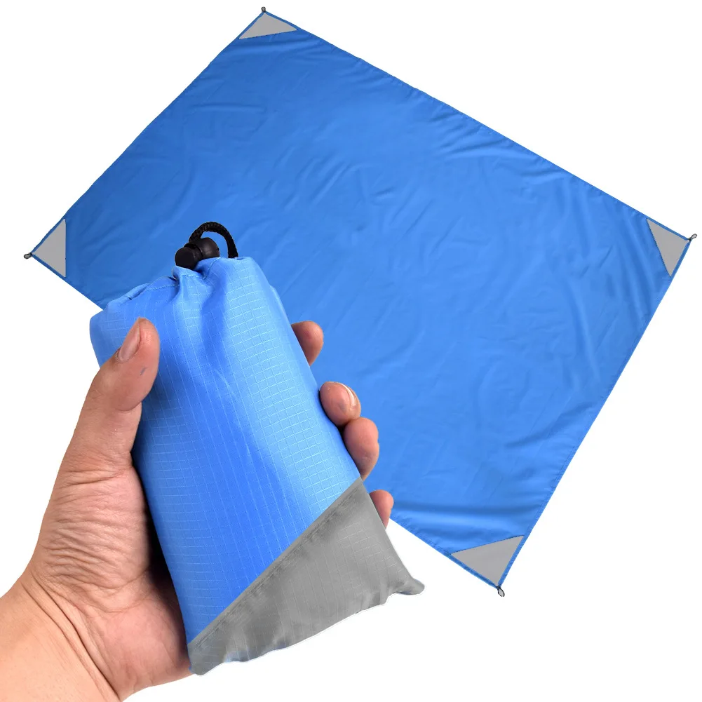 Outdoor Camping Mat,Lightweight Waterproof Convenient Collapsible Picnic Mat,Lawn Moisture-proof Polyester Beach Mat.