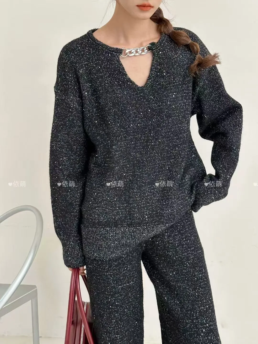

2024 New Autumn and Winter Women's V-neck Sweater + Knitted Loose Casual Wide-leg Pants Fashionable High-end Two-piece Set