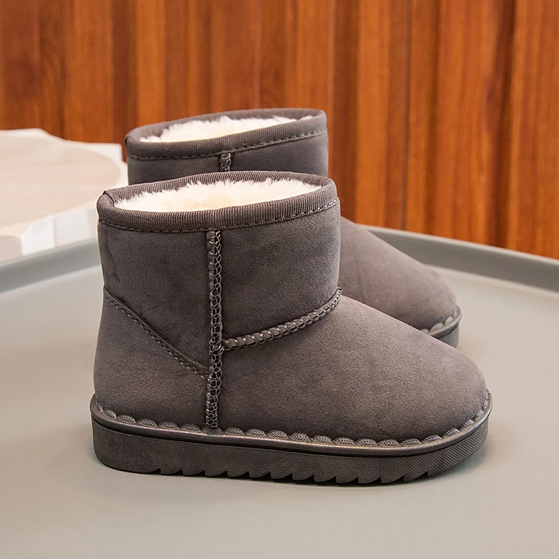 Kinder Schneestiefel Prägnanter Stil Plüsch Chunky Winter Kinder Kurzstiefel Einfarbig Slip-on Unisex Klassische Jungen Mädchen Schuhe 23-36 – Detail 10