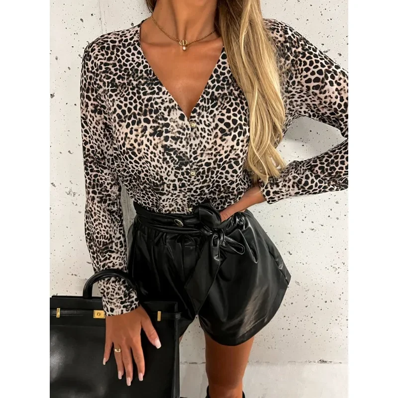 Women\'s Spring/Summer Leopard Print Long Sleeved Shirt, Fashionable and Sexy V-neck Button Commuting Casual Shirt