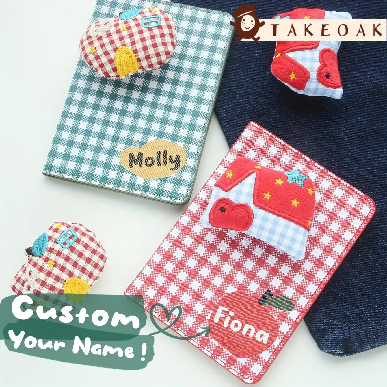 capa-de-passaporte-personalizada-com-nome-estampa-xadrez-e-boneca-3d-de-maca-porta-passaporte-de-tecido-personalizado-organizador-de-documentos-de-viagem-kawaii-﻿