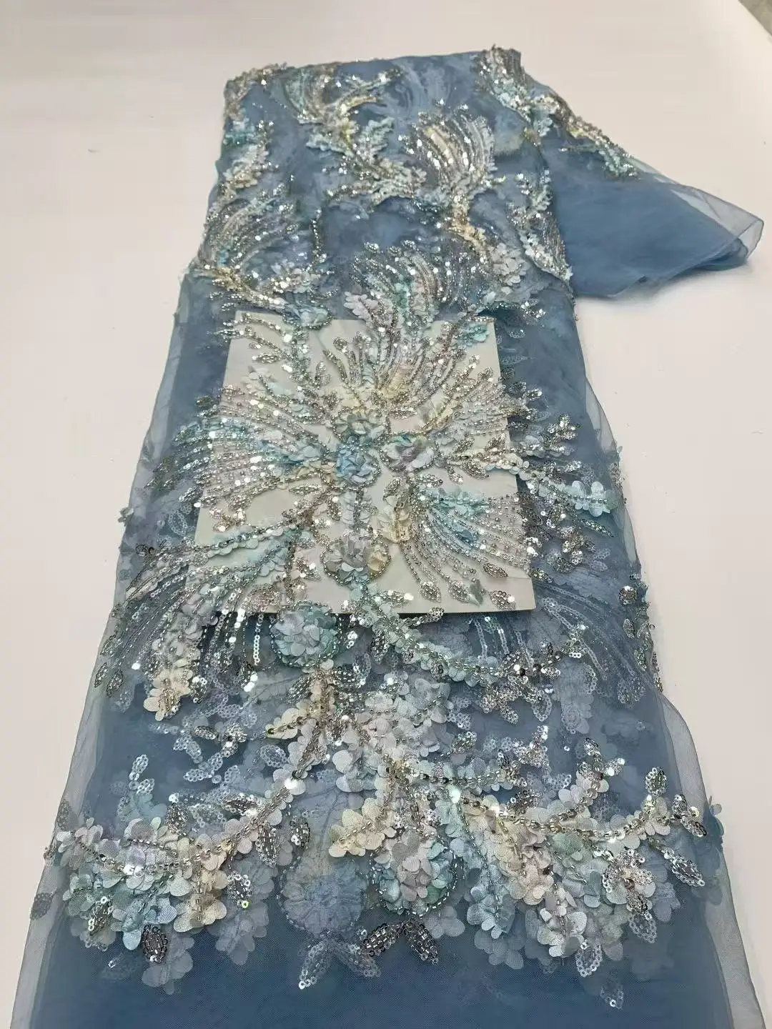 Nova Moda: Tecido de Renda Africana para Noivas em Seis Cores 2026 - Renda Francesa Nigeriana de Alta Qualidade com Bordado de Lantejoulas para Casamento