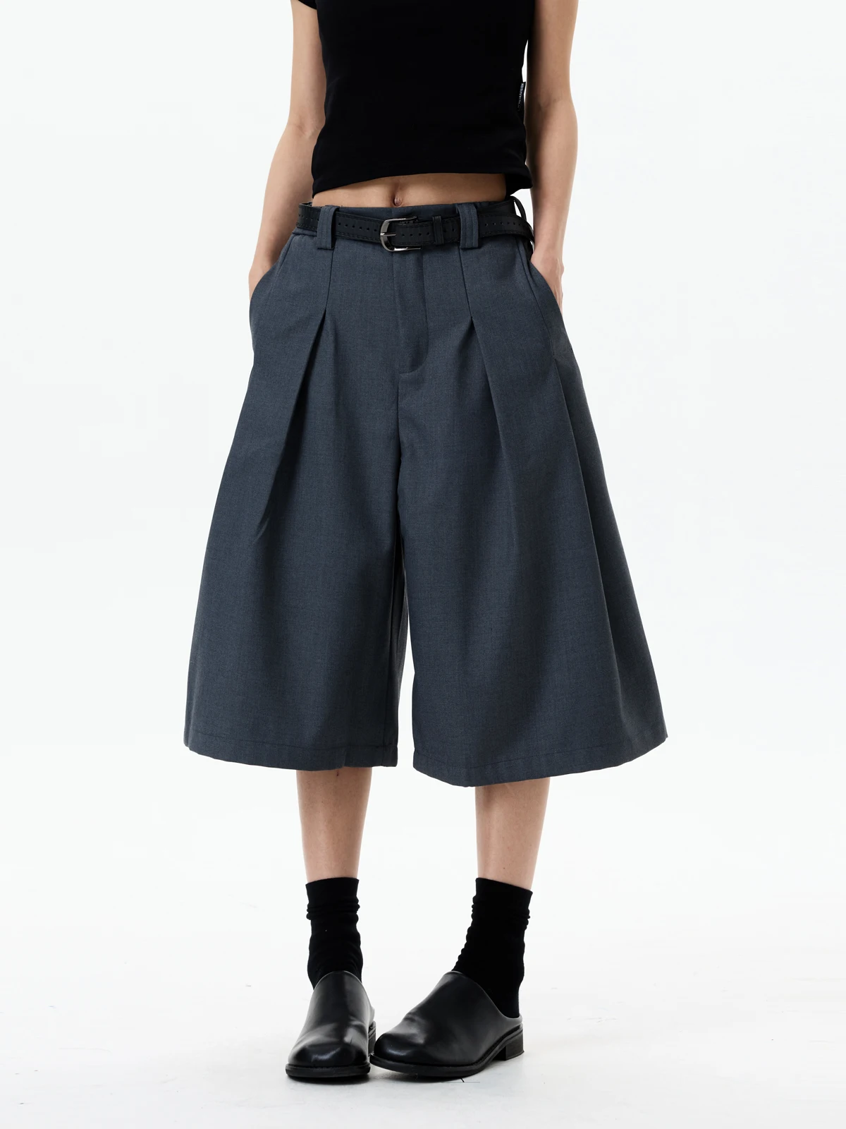 Yeboun Men's And Women's A-Line Pleated Five-Quarter Pants American Retro Deconstructed Design Sensation Shorts Suit Pants