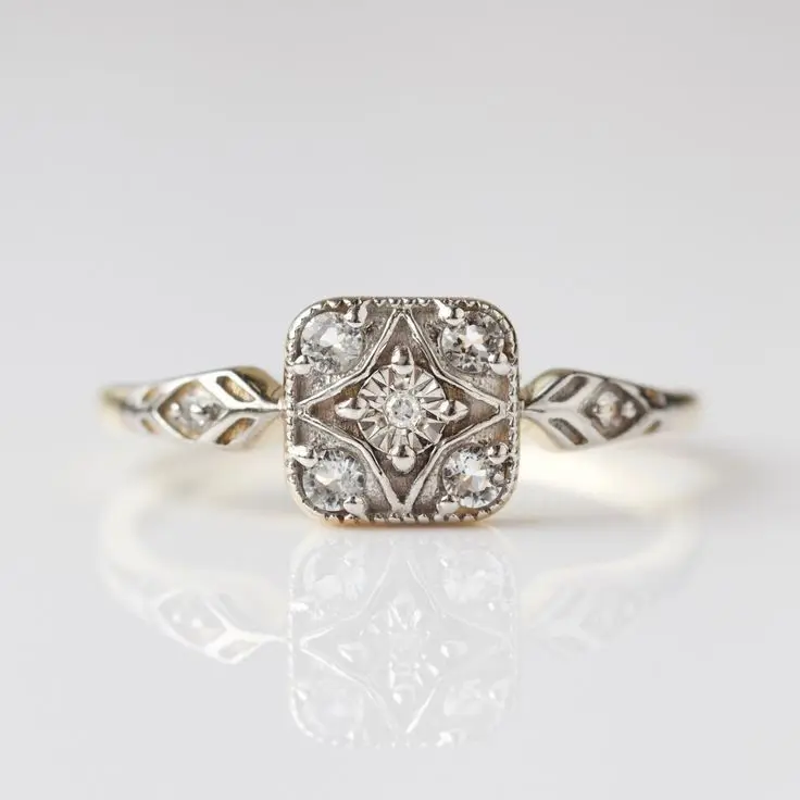 Luxury-Sleek Two-Color Square-Set Multi-Precious-Stone Copper Jewelry Ring for Women, Suitable for Formal Events.