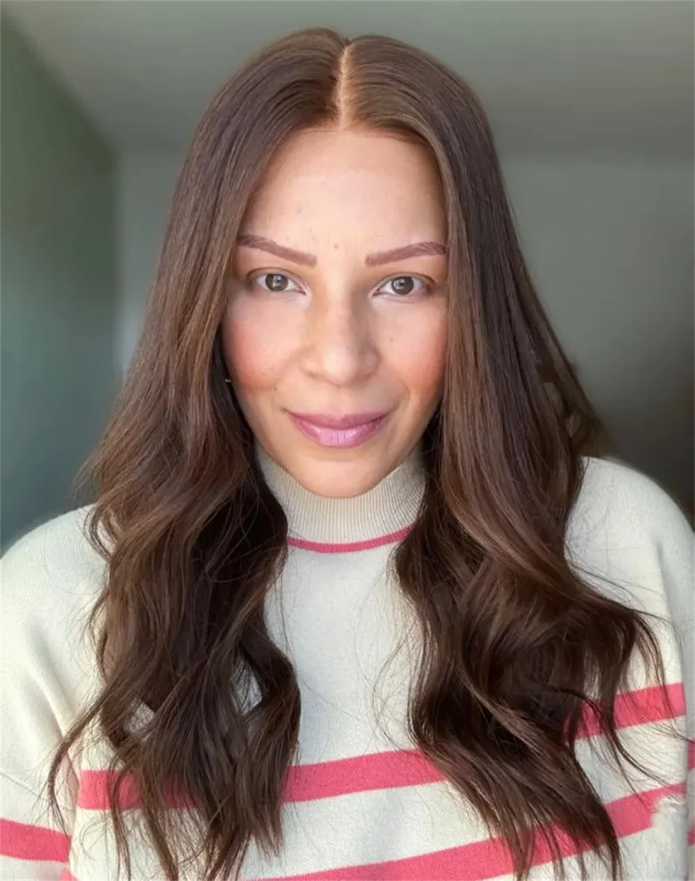 Dark Brown Chocolate Blonde Wig Middle Part Auburn Long Wavy Layered Wig Heat Resistant Synthetic Lace Front Wig for Women Daily